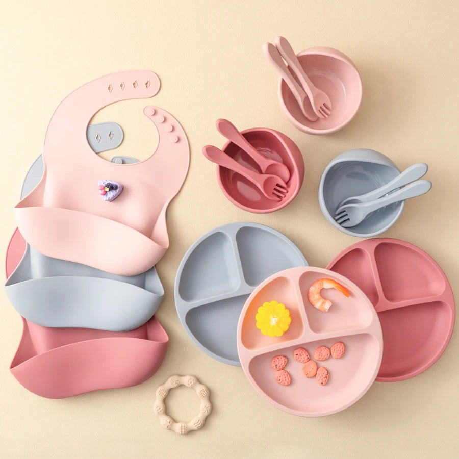 Silicone Feeding Set Include Bib